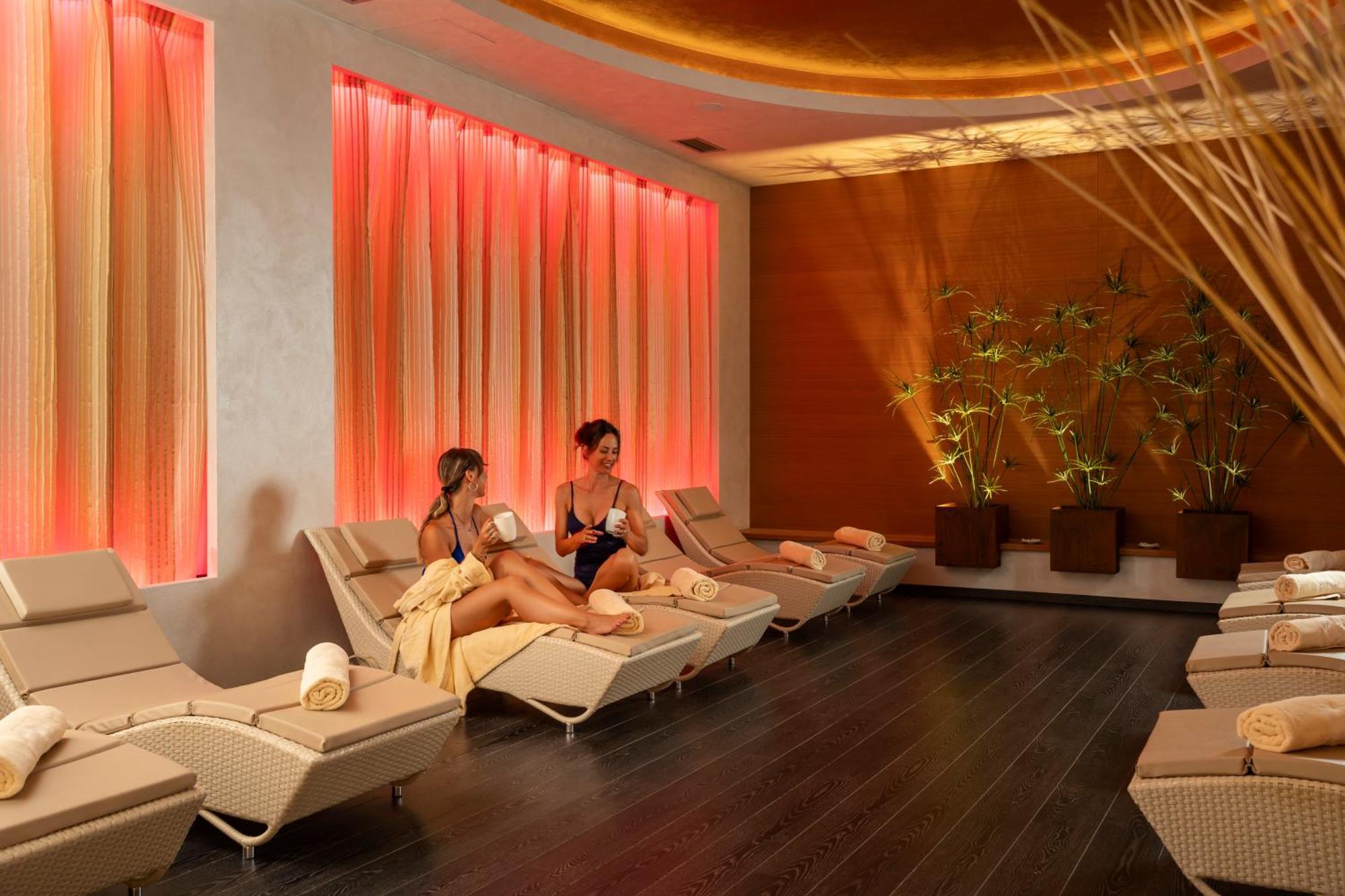 Hotel La Maison Wellness & Spa Alleghe Exterior photo